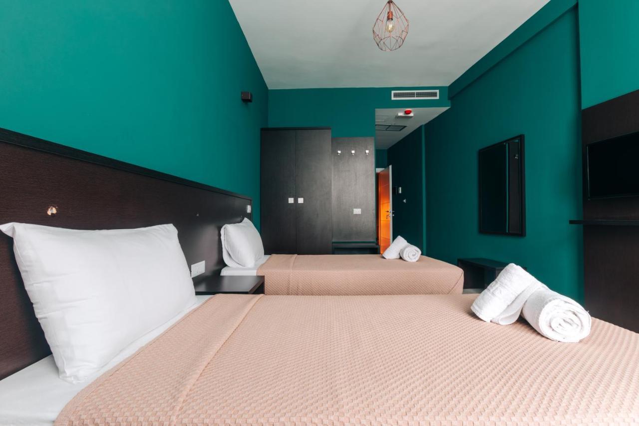 Arc Hotel Tirana Esterno foto